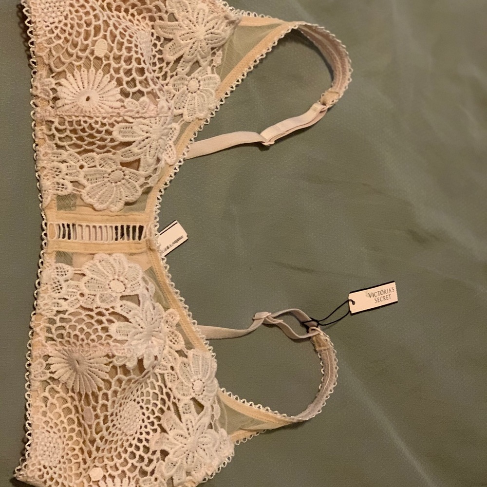 Brand new Victoria Secret Bralette